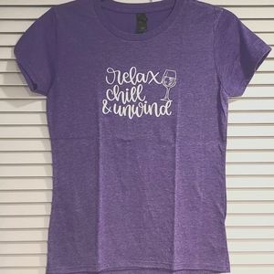 Wine T-shirt "Relax Chill & Unwind" Purple in size Small short sleeve